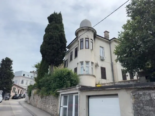 Edo 2 Apartamento Pula